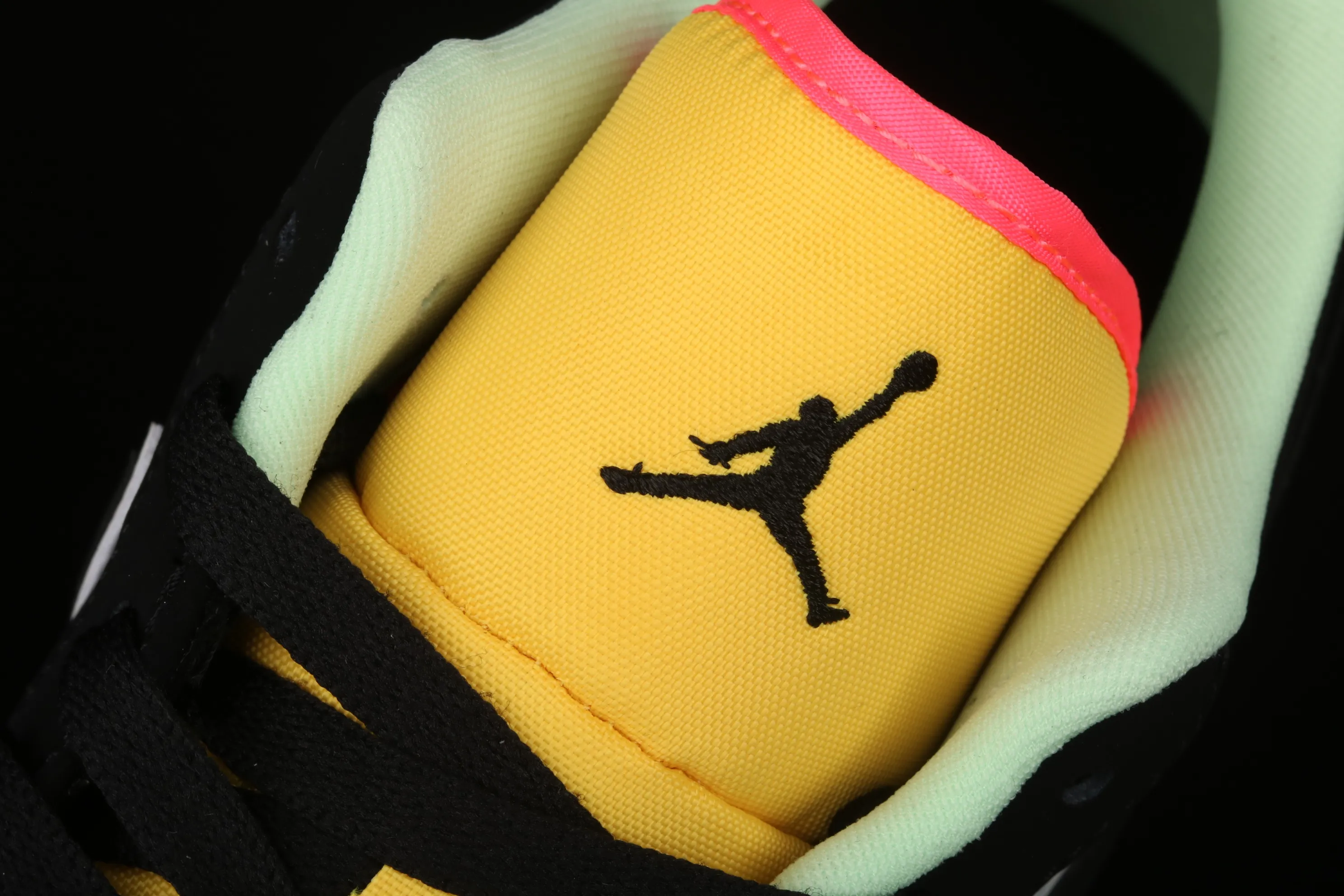 All categories Air Jordan Jordan series basketball shoes Air Jordan 1 Low G version pure original Air Jordan 1 Low AJ1 Joe 1 black blue yellow little Tiffany CK3022-013